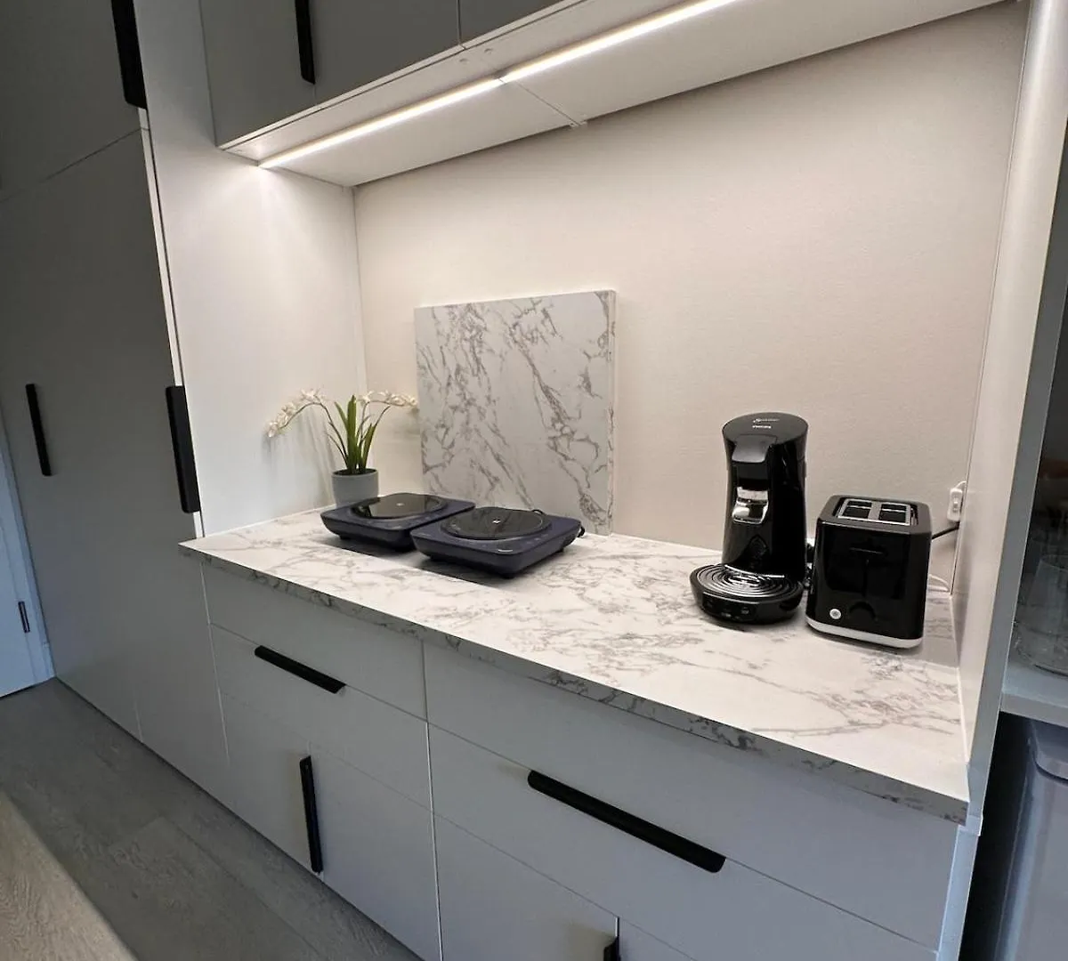 Urhome 22 City, Airport, Messe, Auto-,Strassenbahn Nuremberg