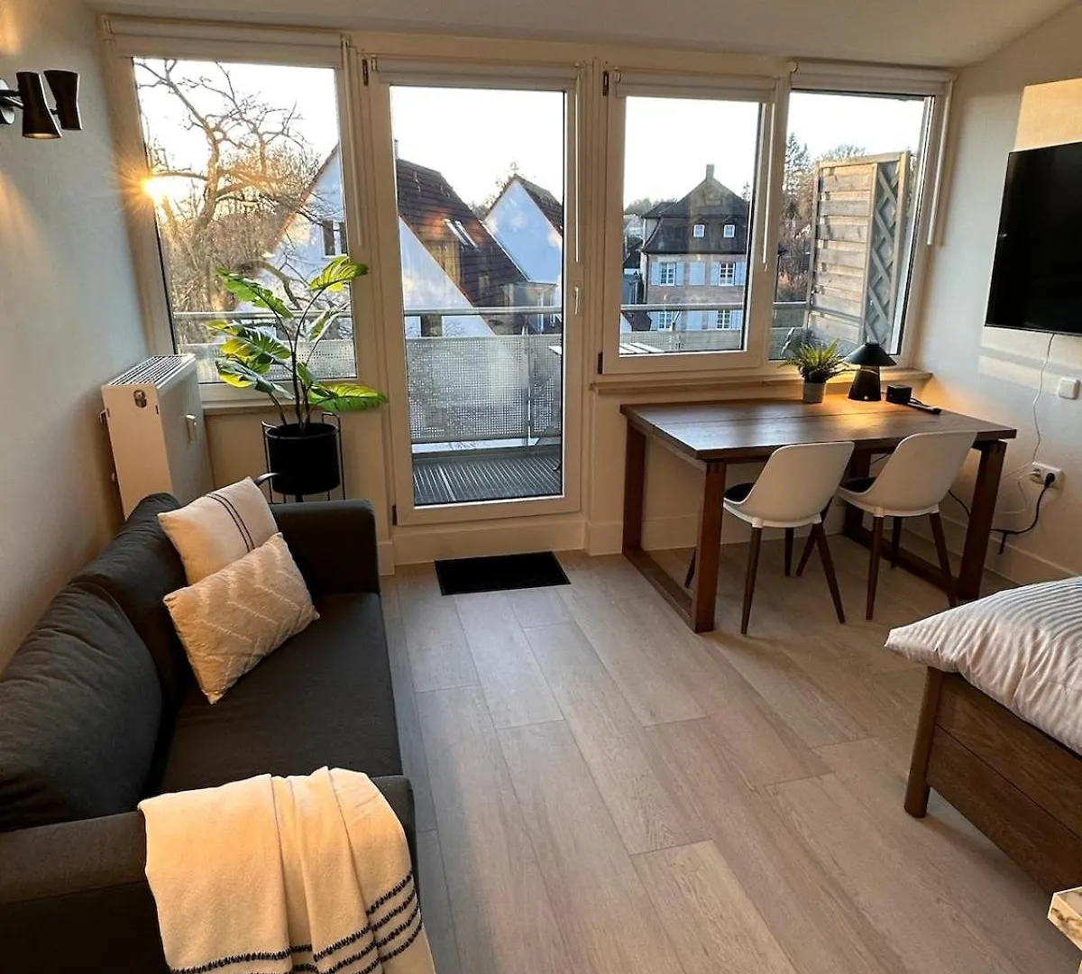Urhome 22 City, Airport, Messe, Auto-,Strassenbahn Nuremberg 0*,